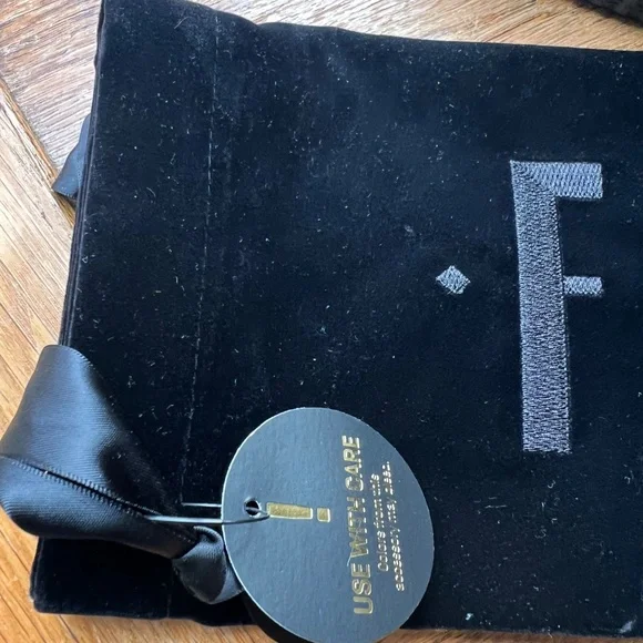 Puma X Fenty Rihanna Creeper Black on Black Velvet  (Never Worn) - Picture 14 of 14